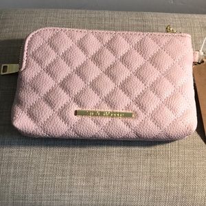 Steve Madden, Pink color - 2 compartments Wristlet Wallet